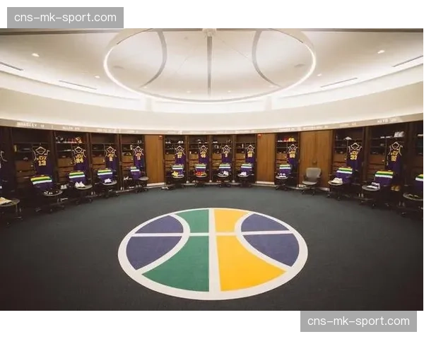 赛后通讯：爵士更衣室氛围凝重，赛季结束后阵容面临重组