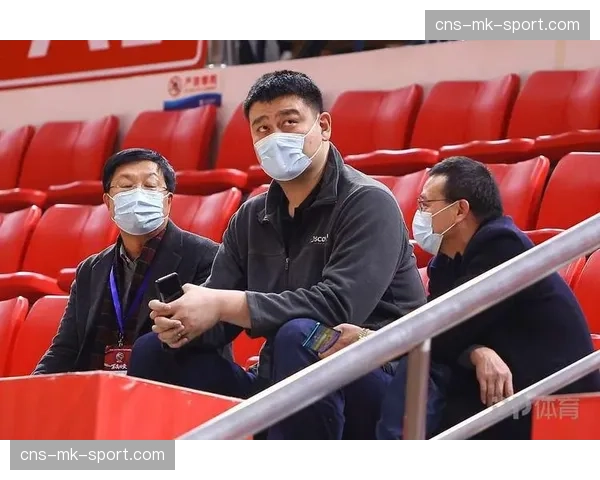 篮协纪律委员会开出重磅罚单，某俱乐部总经理因违规操作被禁赛三年